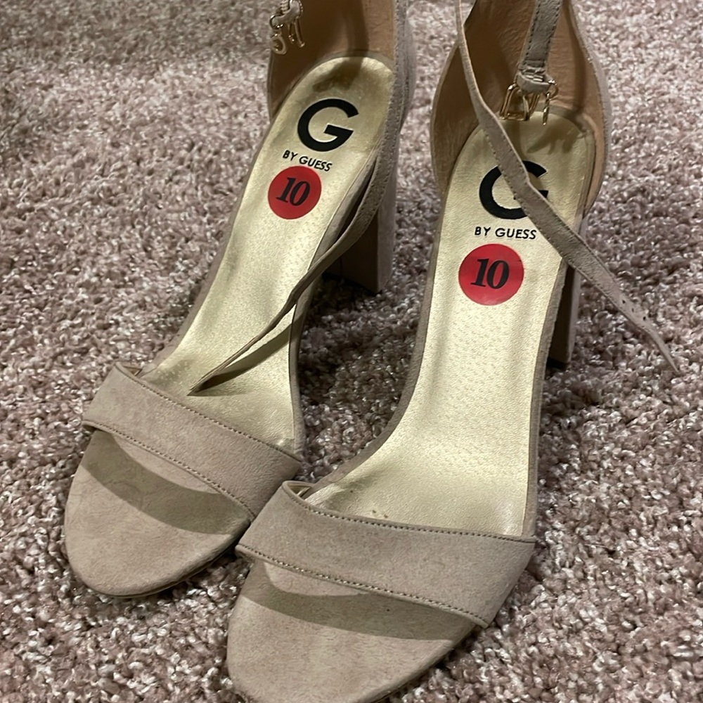 Guess nude suede heels